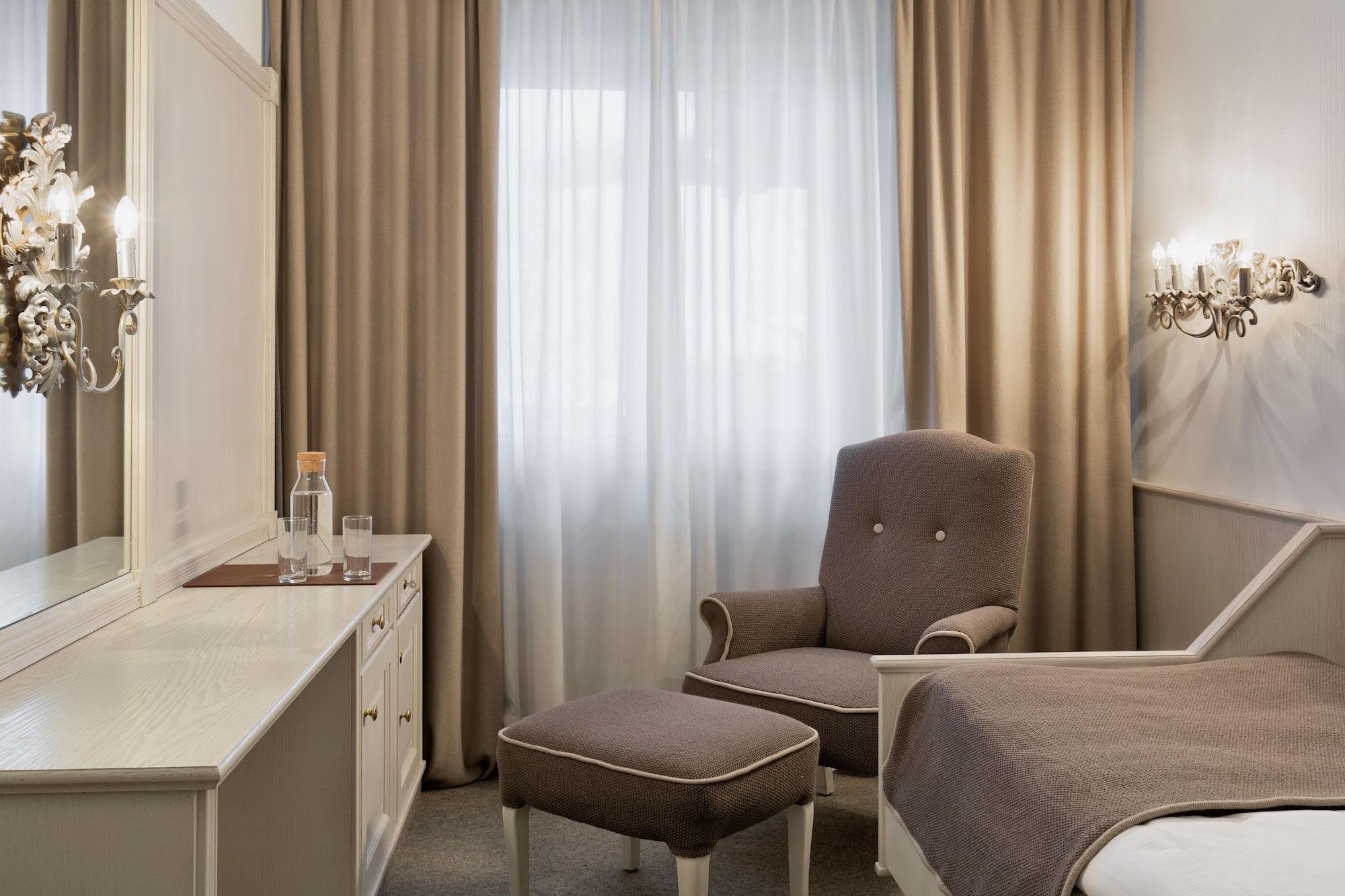 Hotel Bruggwirt 蒂罗的圣约翰 外观 照片