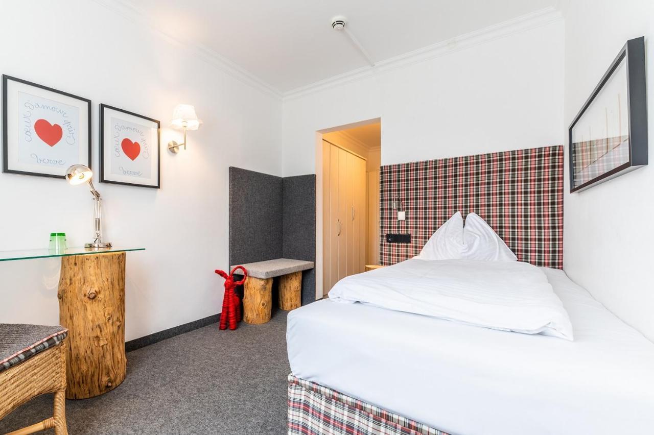 Hotel Bruggwirt 蒂罗的圣约翰 外观 照片